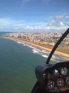 Vôo panorâmico de helicóptero em Salvador