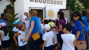 Aula Viva - Tema Africa  Escola Arco Íris com LuizGuia