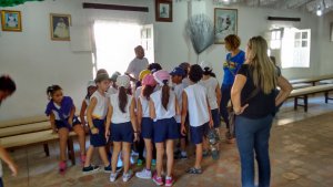 Aula Viva - Tema Africa  Escola Arco Íris com LuizGuia