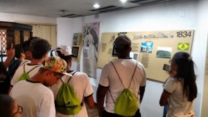 Colegio Interação de Feira de Santana-Ba Visita a Cidade Alta e Baixa Museu da Coelba e o Museu Eugênio Teixeira Leal