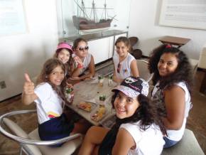 Escola Arco-Iris - City Tour Cultural com almoço