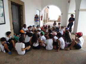 Escola Arco Iris - Tema Afro Caapoeira