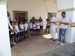 Escola Arco Iris - Tema Afro Caapoeira