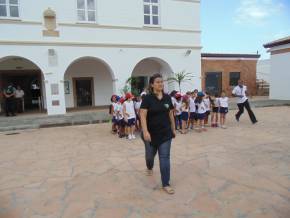 Escola Arco Iris - Tema Afro Caapoeira