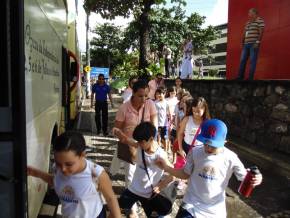 Escola Girassol - Passeio no Salvador Bus - 22/08