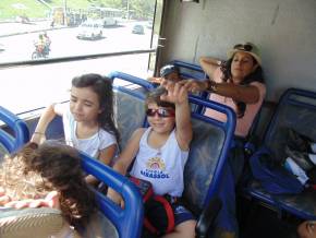 Escola Girassol - Passeio no Salvador Bus - 22/08