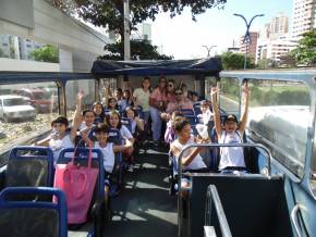 Escola Girassol - Passeio no Salvador Bus - 22/08