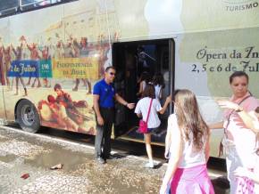 Escola Girassol - Passeio no Salvador Bus - 22/08