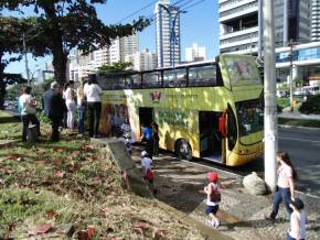 Escola Girassol - Passeio no Salvador Bus - 22/08