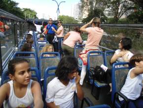 Escola Girassol - Passeio no Salvador Bus - 22/08