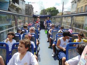 Escola Girassol - Passeio no Salvador Bus - 22/08