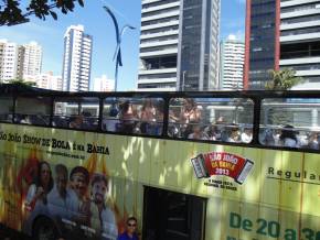 Escola Girassol - Passeio no Salvador Bus - 22/08