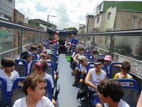 Escola Girassol - Passeio no Salvador Bus - 22/08