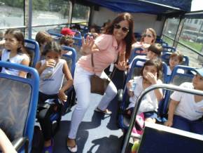 Escola Girassol - Passeio no Salvador Bus - 22/08