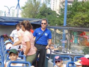 Escola Girassol - Passeio no Salvador Bus - 22/08