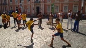 Escola Tira Dentes do Povoado de Palmeiras - Rio Real-Ba Tour em Salvador e Aulas de Capoeira