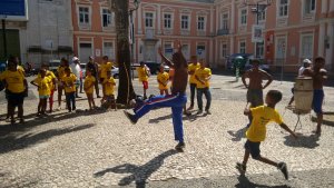 Escola Tira Dentes do Povoado de Palmeiras - Rio Real-Ba Tour em Salvador e Aulas de Capoeira