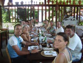 Grupo de Portugal da MasterTurismo - Almoço em Praia do Forte