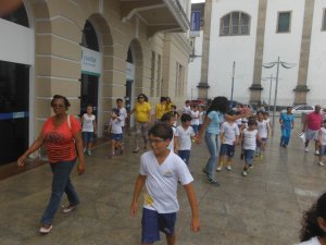 Museu da Coelba - Escola girassol com Luiz Guia Turmas 4 e 5