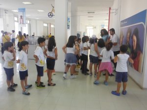 Museu da Coelba - Escola girassol com Luiz Guia Turmas 4 e 5