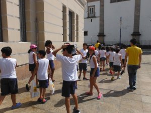 Museu da Coelba - Escola girassol com Luiz Guia Turmas 4 e 5