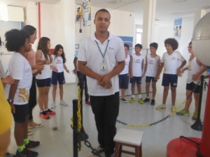 Museu da Coelba - Escola girassol com Luiz Guia Turma 6