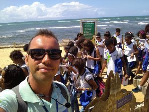 Passeio a Praia do Forte do Colegio Interação Feira de Santana-Ba