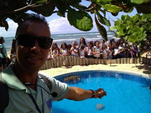 Passeio a Praia do Forte do Colegio Interação Feira de Santana-Ba