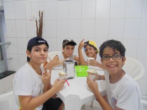 Passeio no Salvador Bus com Sorveteria da Ribeira da Escola Arco - iris