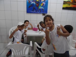 Passeio no Salvador Bus com Sorveteria da Ribeira da Escola Arco - iris