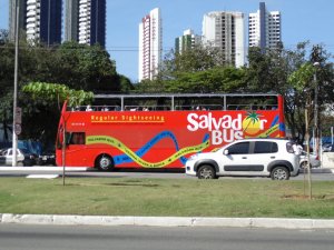 Passeio no Salvador Bus com Sorveteria da Ribeira da Escola Arco - iris