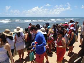 Praia do Forte e Balada Noturna com Grupo de Cabrobó