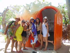 Praia do Forte e Balada Noturna com Grupo de Cabrobó