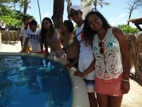 Praia do Forte e Balada Noturna com Grupo de Cabrobó