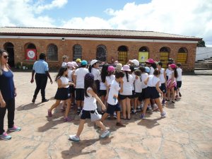 Tematica Africa da Escola Arco Iris 2016